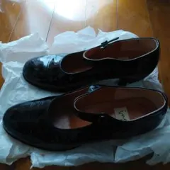 img エナメルストラップ付き黒ヒール　24.5センチ