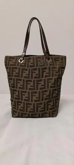 FENDI ハンドバッグ ブラウンのサムネイル