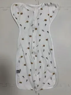 【美品】マホウノオクルミ スワドル 手出しタイプ/メッシュ素材 お菓子柄【L】