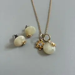 アンティーク風 アイボリー ゴールドネックレス＆ピアスセット