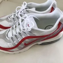 NIKE スニーカーのサムネイル