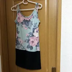 CLUBワンピース 花柄のサムネイル