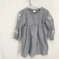 テータテート くすみブルー ガーゼ 刺繍入りワンピース 95cm バースデイ