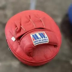 MARTIAL WORLD パンチングミット レッド