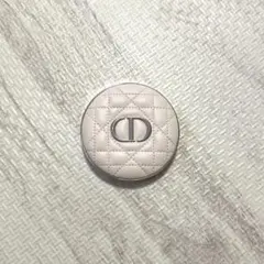 Dior ディオールスキンフォーエヴァーヌードラディアントフィルター 00のサムネイル