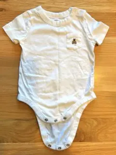 ホワイトロンパース ポケット付き刺繍クマ　半袖