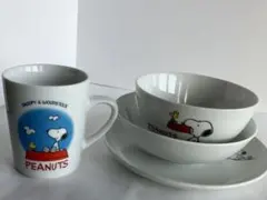 スヌーピー 食器4点セット 非売品 マグ ボウル2 プレート