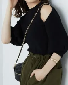 chico ニット 5分袖ボレロ風肩開きリブニット