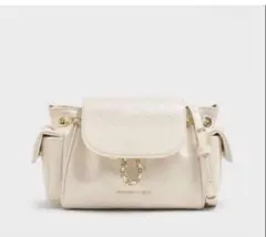 CHARLES & KEITH Duo ツーウェイフロントフラップバックパックのサムネイル