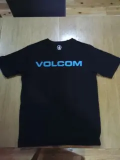 VOLCOM Tシャツ ブラック ブルーロゴのサムネイル