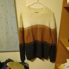 COS ニットセーターのサムネイル