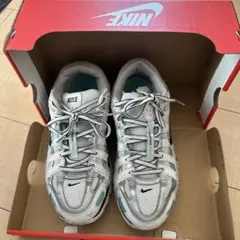 NIKE P-6000 ホワイト×シルバー スニーカー