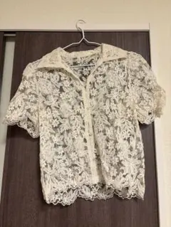アイボリー 花柄レース 半袖トップス