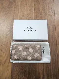 ♦️COACH♦️限定柄︰薔薇柄︰長財布︰ベージュ︰長財布♦️ローズ、花柄