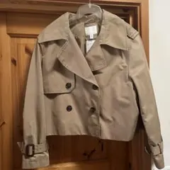 （タグ付き新品！）H&M ショートトレンチコート ベージュ XLのサムネイル