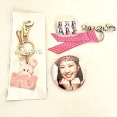 NiziU ミイヒ ピョンピョン キーホルダー ニジュー グッズ 缶バッチ