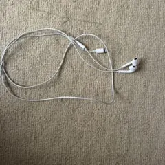 ホワイト 有線イヤホン 3.5mmジャック