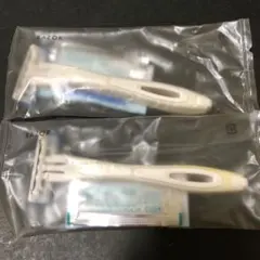 ホテルアメニティ シェービングクリームつき カミソリ　2本