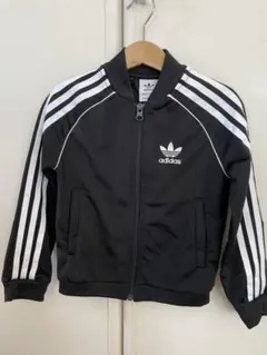 adidas　トラックジャケット　ジャージ　ブラック　キッズ　110cm