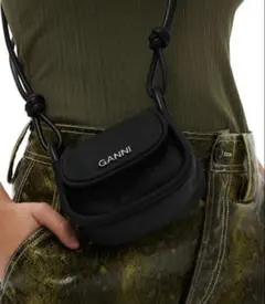 【GANNI】Knot Mini Flap Over ミニショルダーのサムネイル
