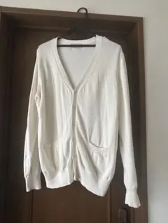 ホワイト Vネック カーディガン
