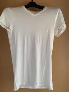 EMPORIO ARMANI ホワイト Vネック Tシャツ　Mサイズ
