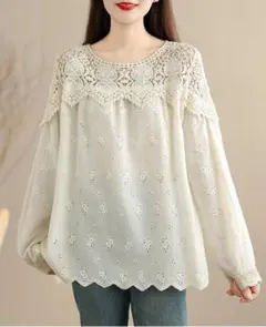 美品　NEMIKA ネミカ　ブラウス　ニット　袖レース切り替え　ホワイト系　0 美品 NEMIKA ネミカ ブラウス ニット 袖レース切り替え ホワイト系 0