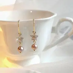 14KGP ジルコニアのお花　淡水パール　フック　ピアス　イエローゴールド