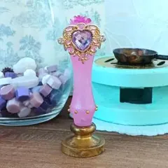 Item thumbnail for item 04fba6c0-e9e3-4fb9-8ac4-67748b69d514