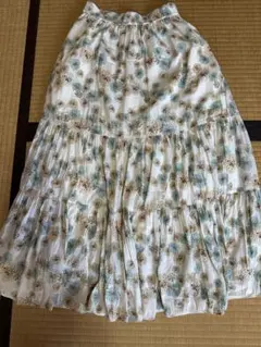 ユニクロ×ポールアンドジョーフラワーロングスカートS