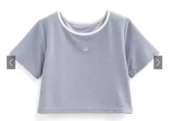 ショート丈Tシャツ