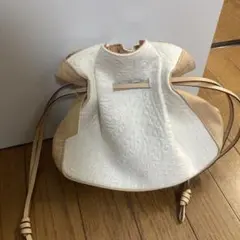 【新品未使用】ESTÉE LAUDER ホワイト ベージュ 巾着ポーチ