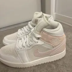 室内試着のみ　NIKE ピンク　ハイカット　スニーカー　23cm エアジョーダン