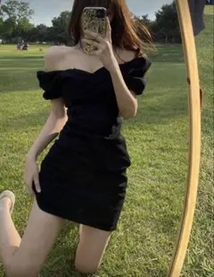 SHEIN オフショルダー 黒 ミニワンピース 半袖