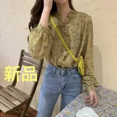 花柄フリルブラウス　フラワーパターン春夏