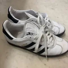 adidas スニーカー GAZELLE