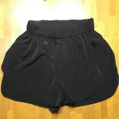 ローズバッドテロテロ素材のショートパンツさのまい着のサムネイル