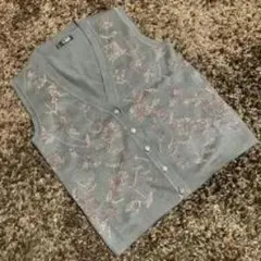 花柄刺繍 グレー ベスト