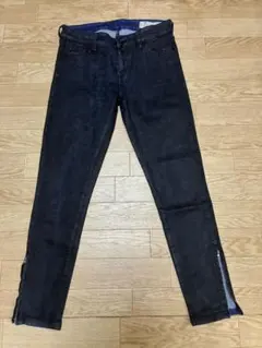 DIESEL ダークブルースキニーデニム サイドジッパー