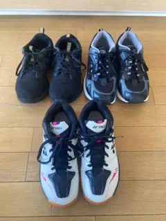 スニーカー 3足 まとめて YONEX、MOONSTAR、PUMAのサムネイル