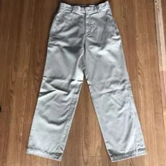 ベージュ カジュアルパンツ