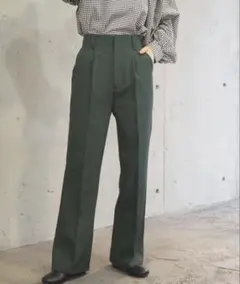 tiptop センタープレスセミフレアスラックス グリーン