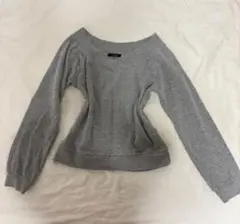 オフショルダー グレー スウェット トップス