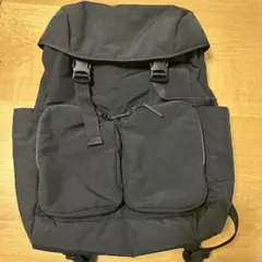 ユニクロ マルチポケットバックパック 黒 ブラック リュック