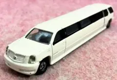トミカ「No.136 キャデラック エスカレード リムジン」ロングトミカ