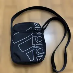 adidas ミニバッグ