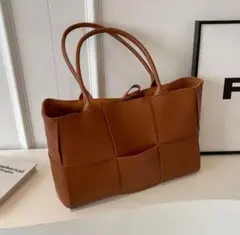 大人可愛い レザートートバッグ ブラウン 高品質 上品デザイン