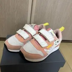 PUMA スニーカー　キッズ　スヌーピー