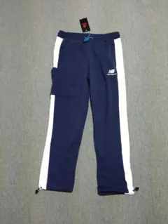 ニューバランス 冬物パンツ 新品のサムネイル