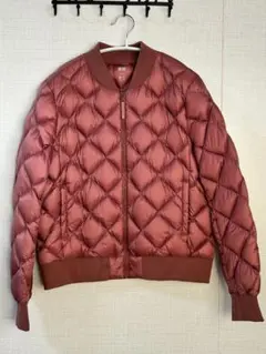 美品　UNIQLO L ウルトラライトダウンジャケット